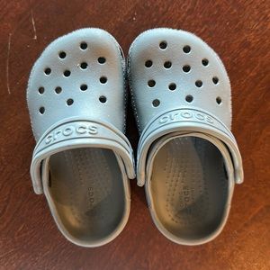 Toddler crocs